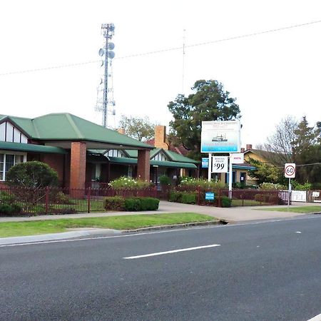 Bairnsdale Tanjil Motor Inn Dış mekan fotoğraf