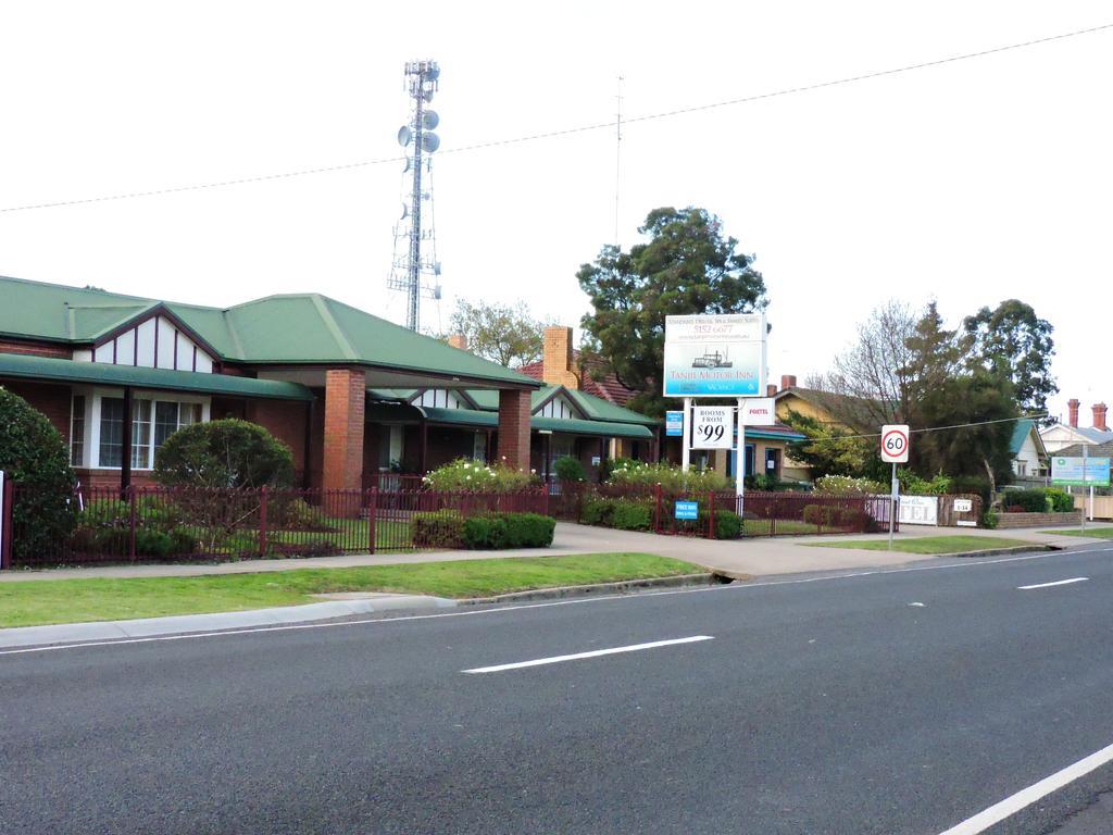 Bairnsdale Tanjil Motor Inn Dış mekan fotoğraf