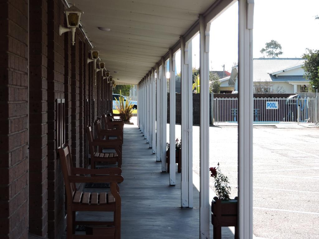 Bairnsdale Tanjil Motor Inn Dış mekan fotoğraf