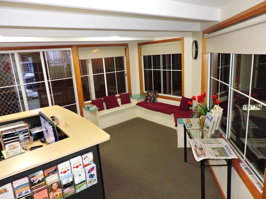 Bairnsdale Tanjil Motor Inn Dış mekan fotoğraf