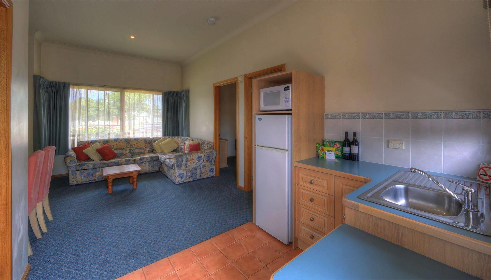 Bairnsdale Tanjil Motor Inn Dış mekan fotoğraf