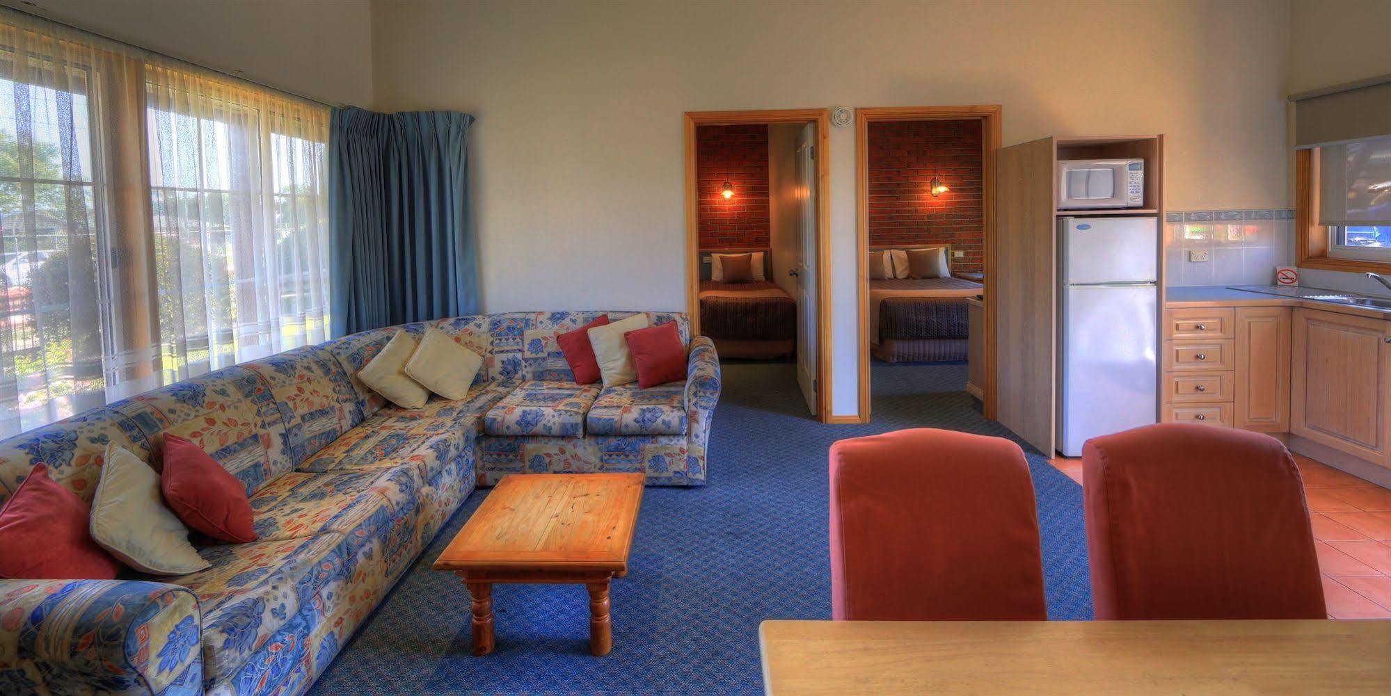 Bairnsdale Tanjil Motor Inn Dış mekan fotoğraf